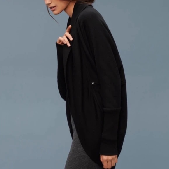 aritzia Wilfred diderot sweater cardigan - Picture 1 of 4